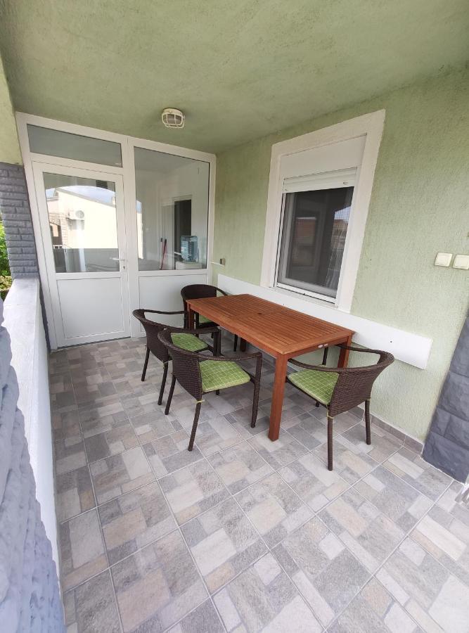 Apartman Pilcik Daire Vir Dış mekan fotoğraf